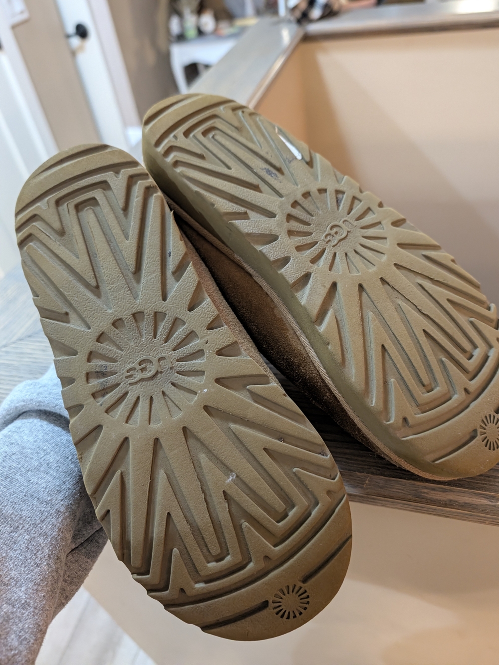 UGG Tasman - Picture 4 of 5